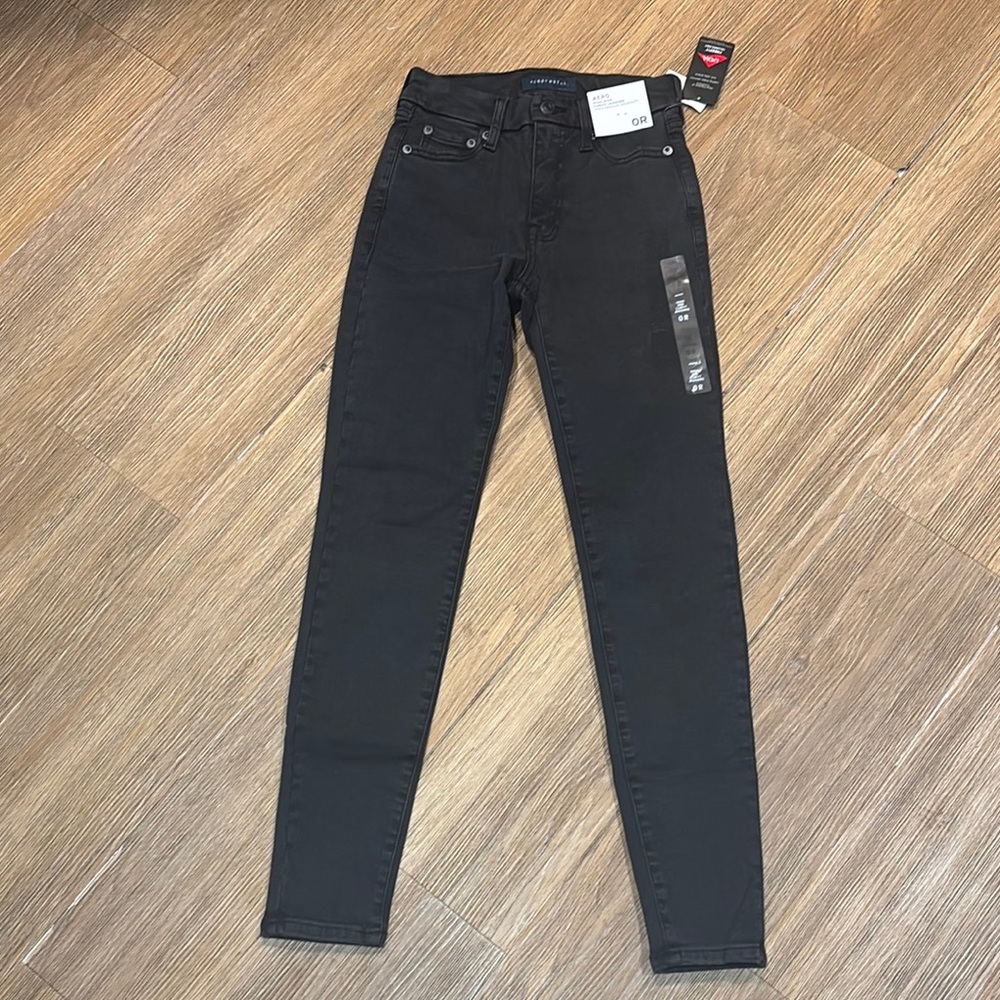 Aeropostale Women's Black Curvy Jeans
